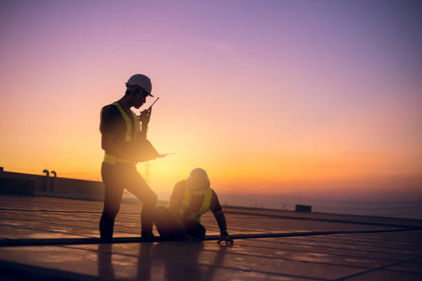 Best Tile Roofing Contractor  in Glendale, CA